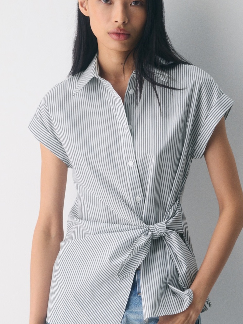 Babaton Striped Tie-Waist Short Sleeve Shirt - White/Gray